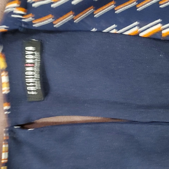 Fashion Nova 2 Piece Crop Top And Pant Set - Picture 5 of 8